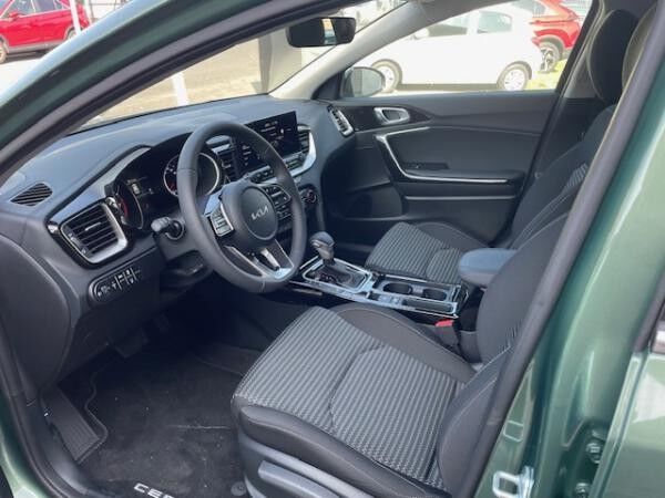 Kia Ceed 1.5T DCT7 VIS KOMF+