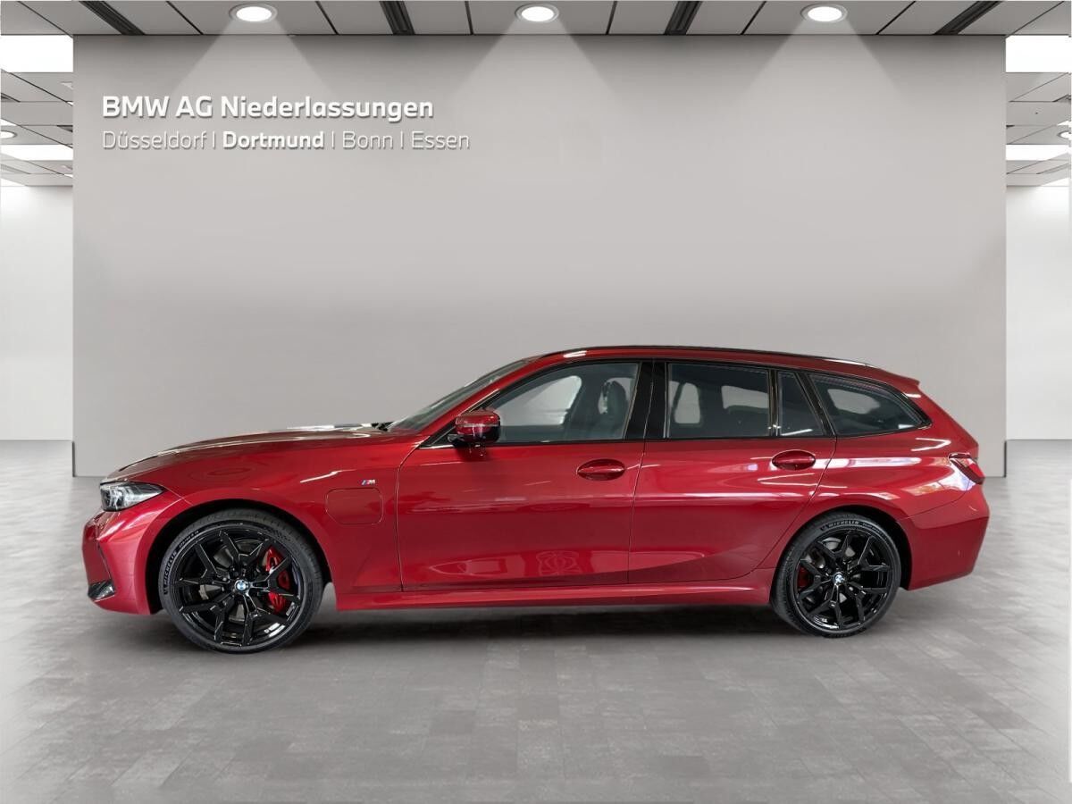 BMW 330 e xDrive Touring M Sport AHK Harman/K Kamera **inkl. Winterräder**