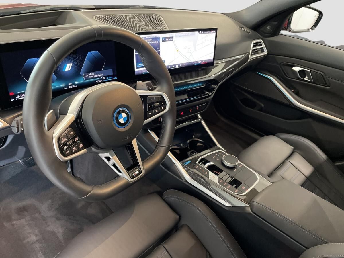 BMW 330 e xDrive Touring M Sport AHK Harman/K Kamera **inkl. Winterräder**