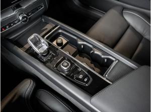 Volvo XC60 T6 Plus Black Edition