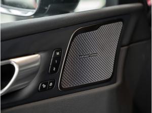 Volvo XC60 T6 Plus Black Edition