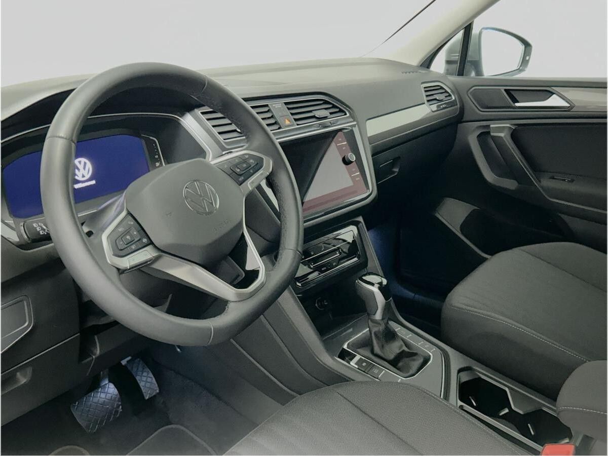 Volkswagen Tiguan Allspace 1.5 TSI DSG Life ACC AHK 4Season Reifen Volkswagen Tiguan Allspace 1.5 TSI DSG Life ACC AHK 4Season Reifen