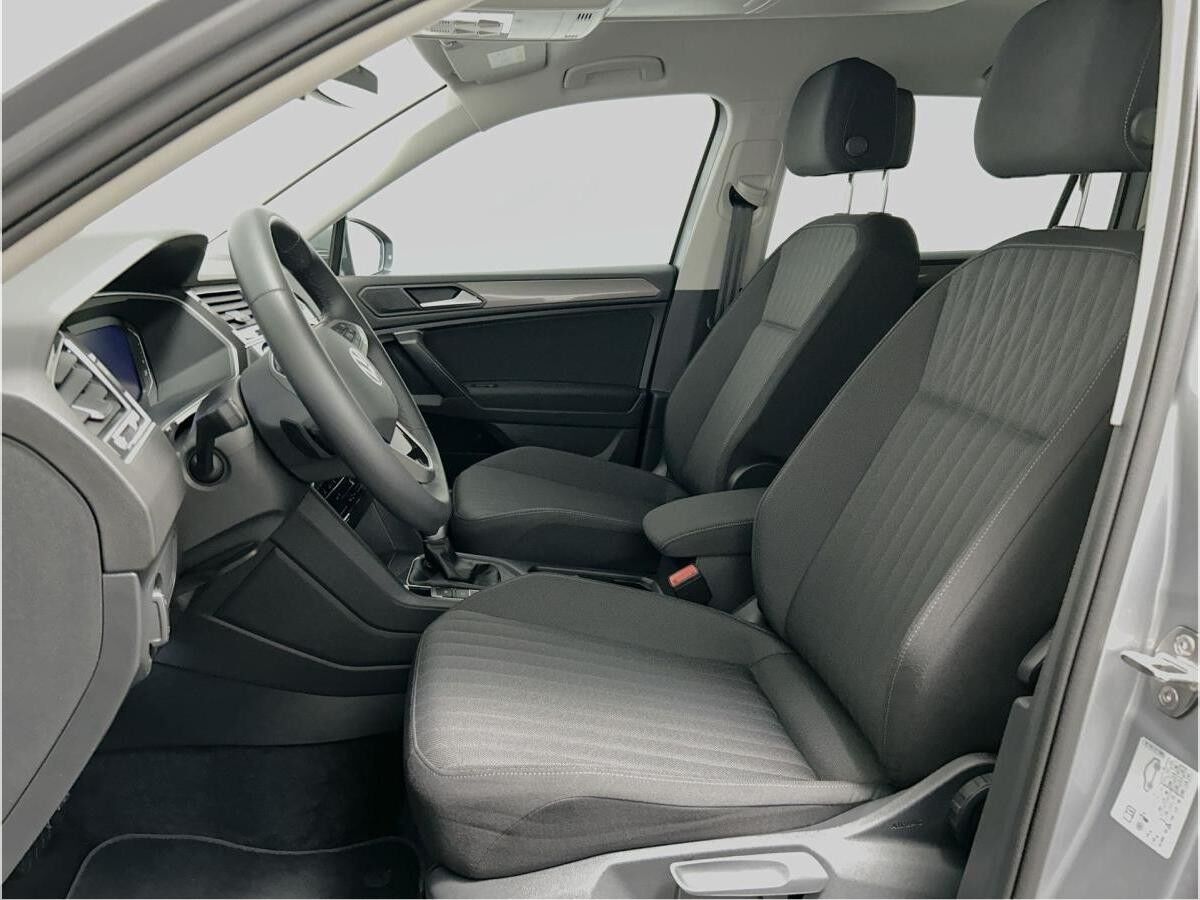 Volkswagen Tiguan Allspace 1.5 TSI DSG Life ACC AHK 4Season Reifen Volkswagen Tiguan Allspace 1.5 TSI DSG Life ACC AHK 4Season Reifen