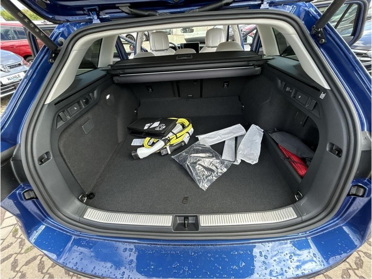 Volkswagen Passat Elegance 1,5 l eHybrid SOFORT VERFÜGBAR OPF Klima Navi