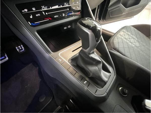 Volkswagen Taigo R-Line 1.5 l TSI OPF DSG CarPlay Matrix