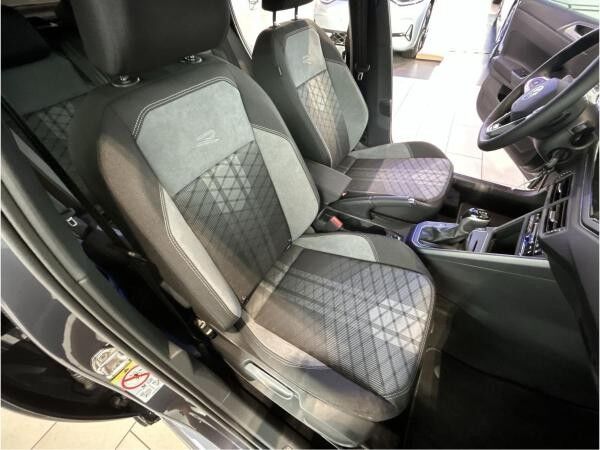 Volkswagen Taigo R-Line 1.5 l TSI OPF DSG CarPlay Matrix