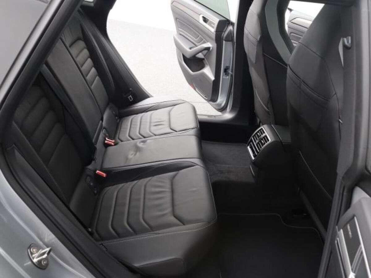 Volkswagen Arteon Shooting 2.0 TDI DSG R-Line Pano AHK Standhzg. DCC HUD