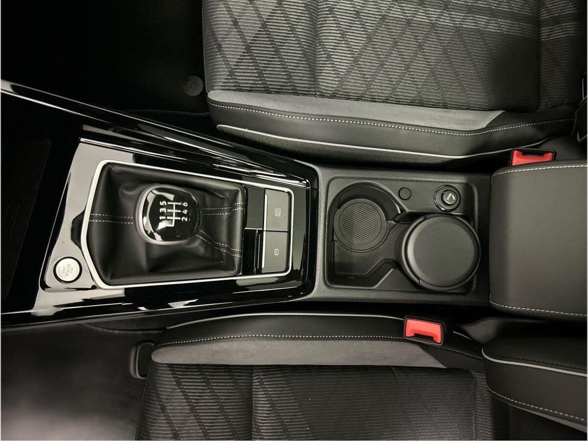 Volkswagen Golf R-Line 1.5TSI Navi LED-Matrix