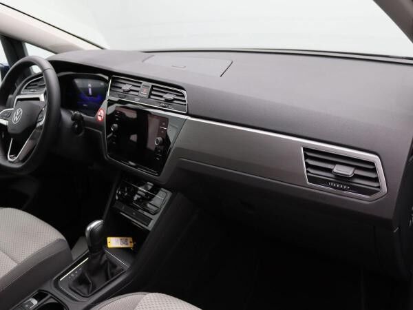 Volkswagen Touran Comfortline 1.5TSI DSG/ 7-Sitze, AHK, RFK