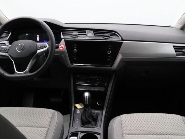 Volkswagen Touran Comfortline 1.5TSI DSG/ 7-Sitze, AHK, RFK