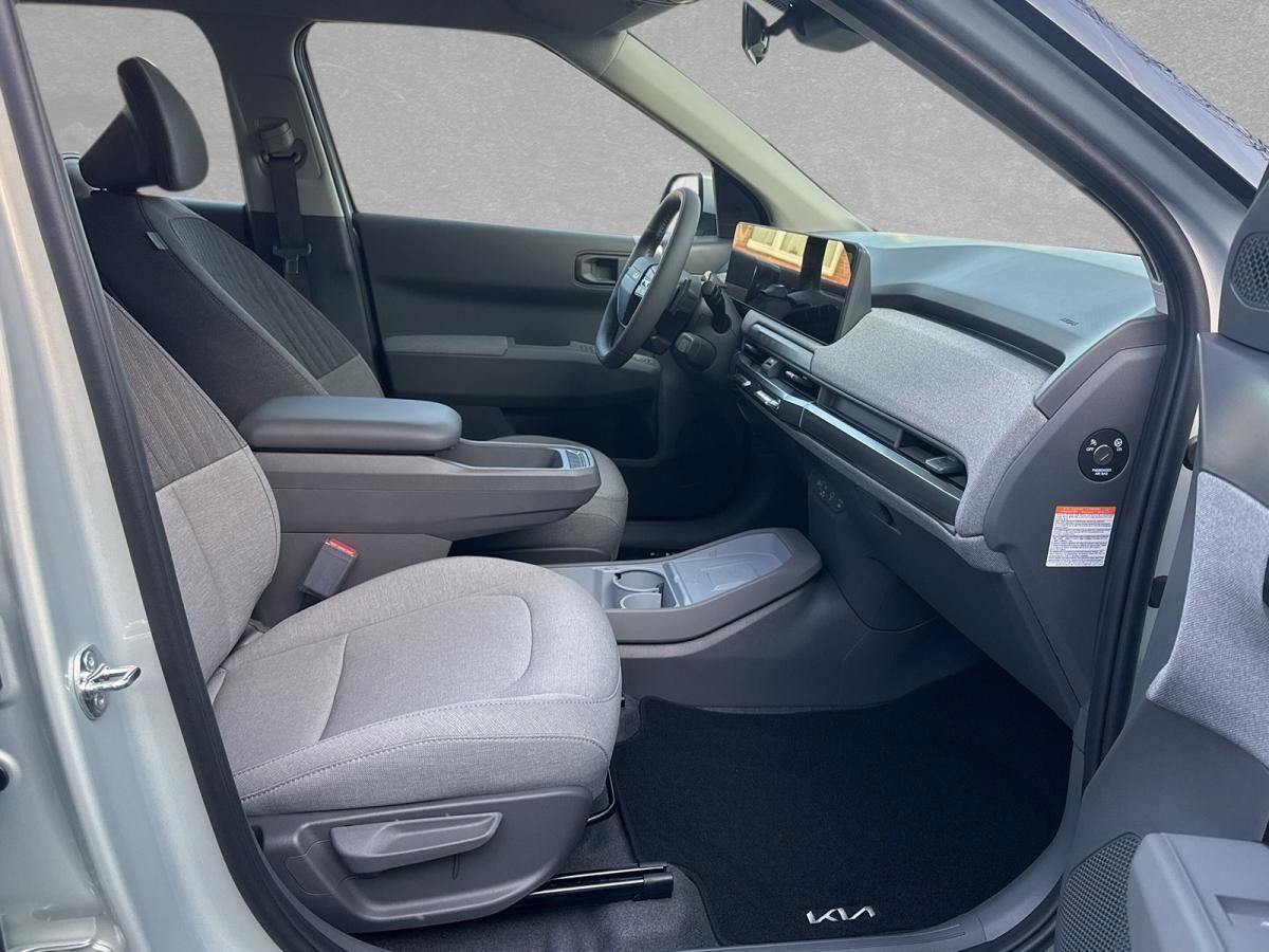 Kia EV3 inkl. Allwetterreifen|P3|P4|P5 verschiedene Farben sofort verfügbar