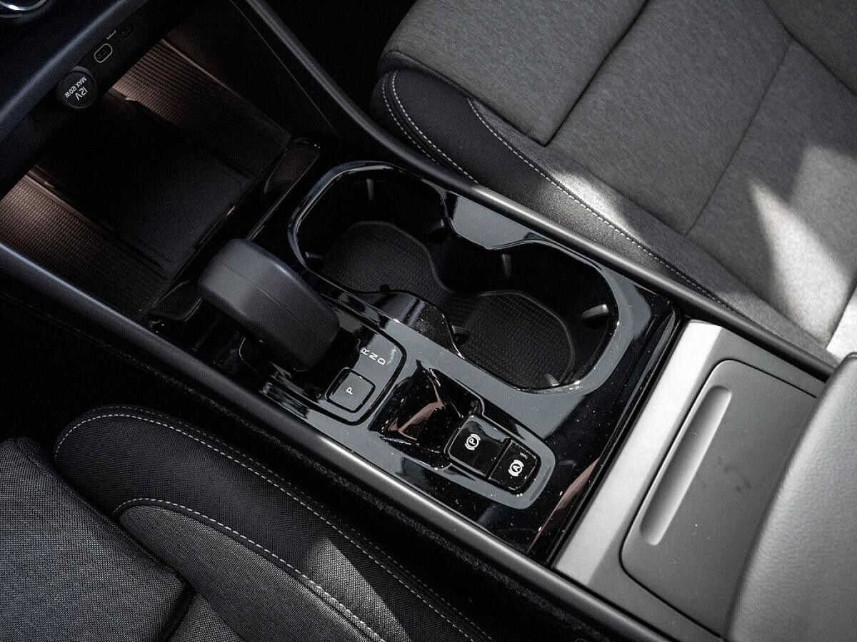 Volvo XC40 Plus Black Edition *sofort verfügbar*