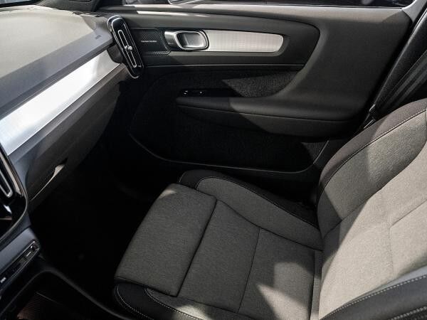 Volvo XC40 Plus Black Edition *sofort verfügbar*