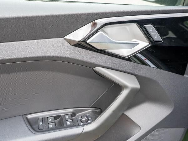 Audi A1 Sportback S line 30TFSI Stronic LED ACC SHZ // SOFORT VERFÜGBAR!!!