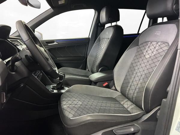 Volkswagen Tiguan 1.4 eHybrid R-Line AHK Matrix LM 19" Navi RFK ACC