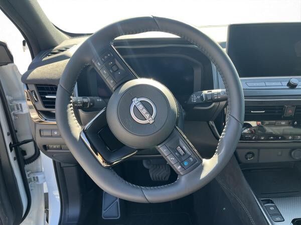 Nissan Qashqai N-Design E Power 190 PS Automatik  Bicolor Navi, Klima, Pano, Bose , Alcantara, Alu