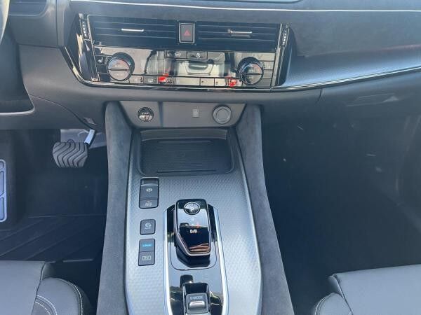 Nissan Qashqai N-Design E Power 190 PS Automatik  Bicolor Navi, Klima, Pano, Bose , Alcantara, Alu