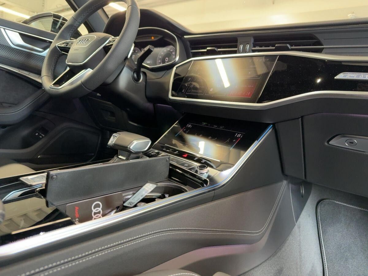 Audi A6 Avant S line 50 TFSIe quattro Matrix B&O Memory AHK Audi A6 Avant S line 50 TFSIe quattro Matrix B&O Memory AHK