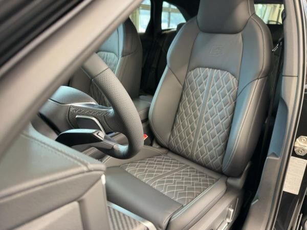 Audi A6 Avant S line 50 TFSIe quattro Matrix B&O Memory AHK