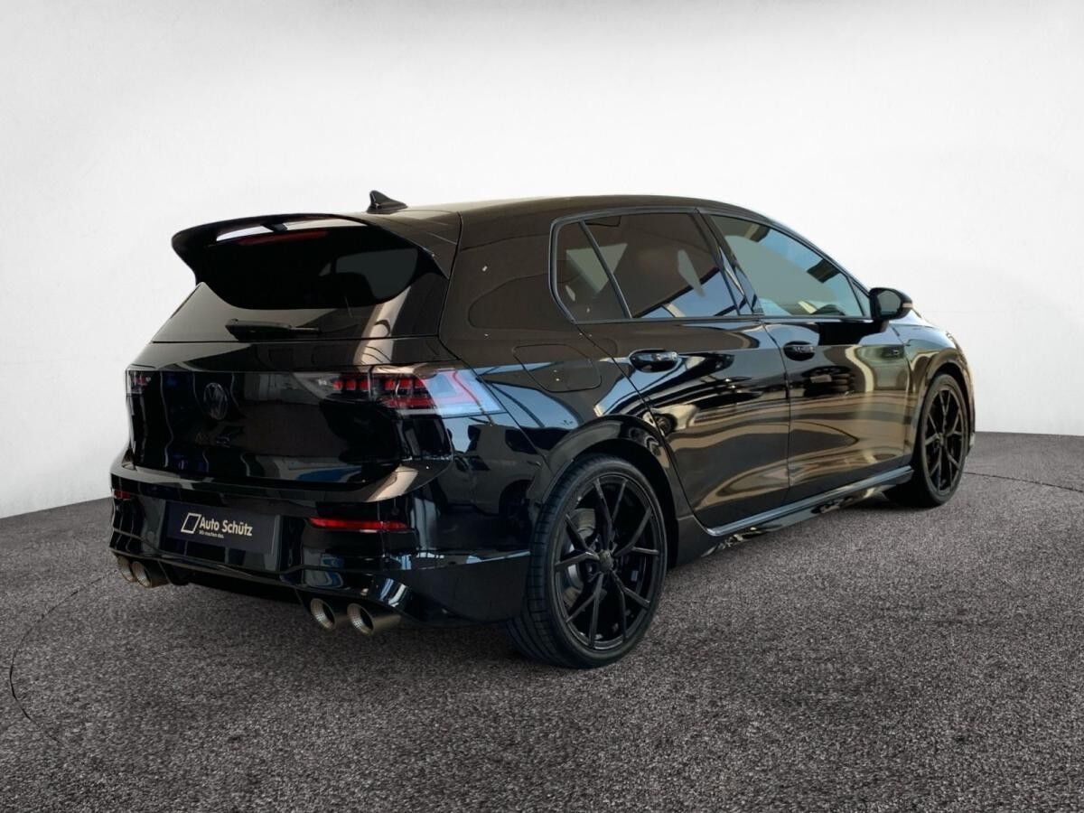 Volkswagen Golf R BLACK EDITION*AKRAPOVIC*R-PERFORMANCE*LEDER