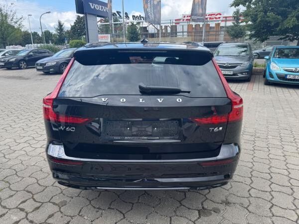 Volvo V60 T6 Plug-in Hybrid AWD Plus Dark+LagomPak+