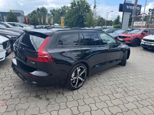Volvo V60 T6 Plug-in Hybrid AWD Plus Dark+LagomPak+