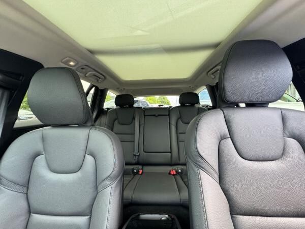 Volvo V60 T6 Plug-in Hybrid AWD Plus Dark+LagomPak+