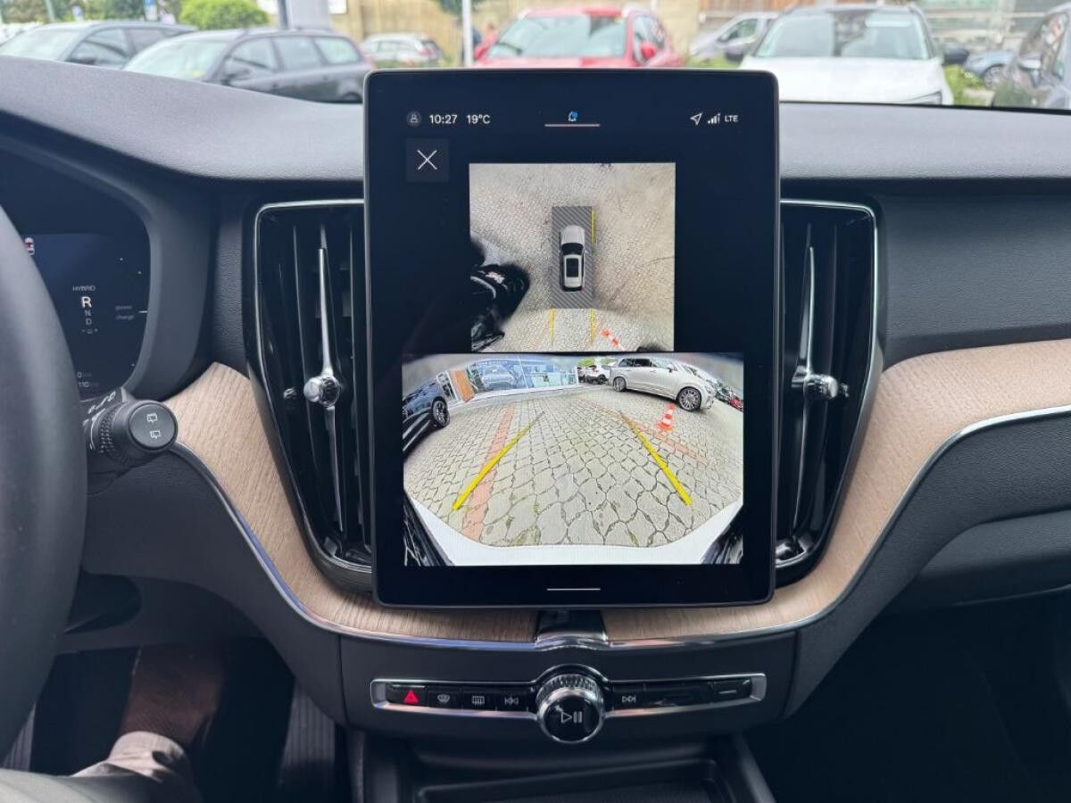 Volvo XC60 T6 AWD Plus Dark+LagomPak+AHZV+SOFORT