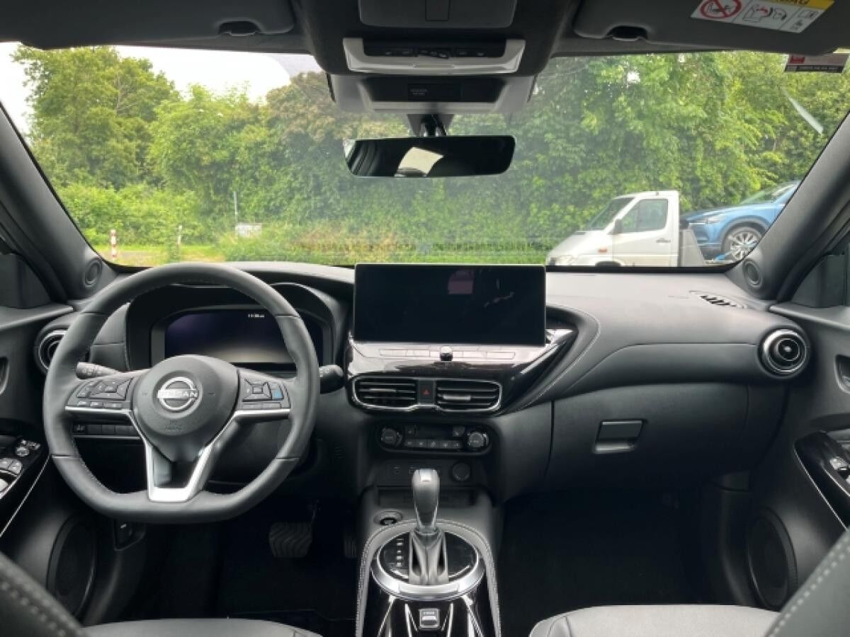 Nissan Juke TEKNA 1.6 Hybrid 143PS BOSE BFS Navi digitales Cockpit 360 Kamera LED Apple CarPlay