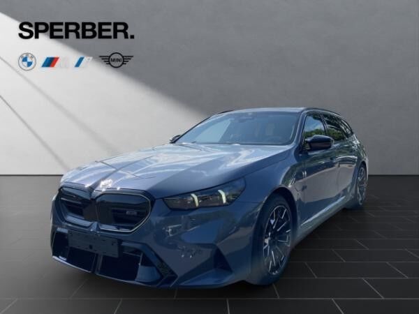 BMW M5 Tour.Comfort Pkt.,Panorama,AHK,Sitzbelüft.,M Comp.-Bremse,uvm.