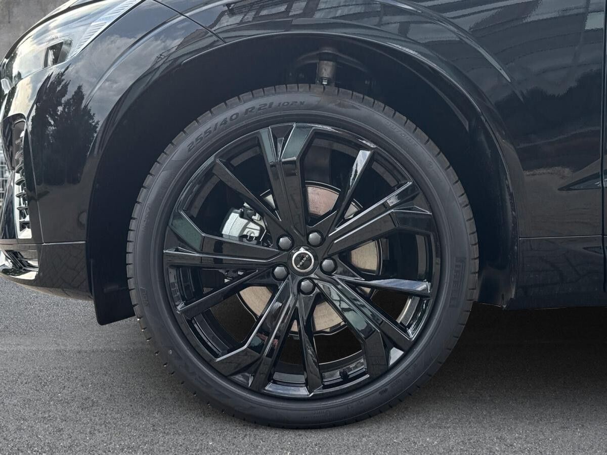 Volvo XC60 B5 Benzin AWD Black Edition Plus