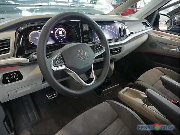 Volkswagen T7 Multivan Style 2.0 TSI