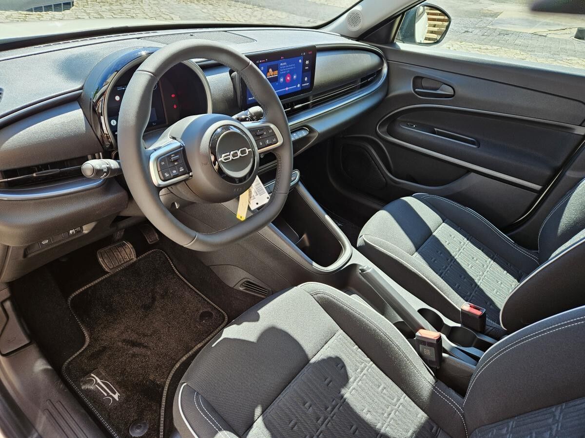 Fiat 600 1.2T MHEV 136 PS - sofort verfügbar - LED - PDC - Automatik