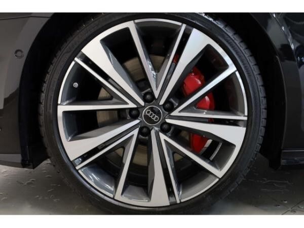 Audi A6 Avant 55 TFSI e quattro S line