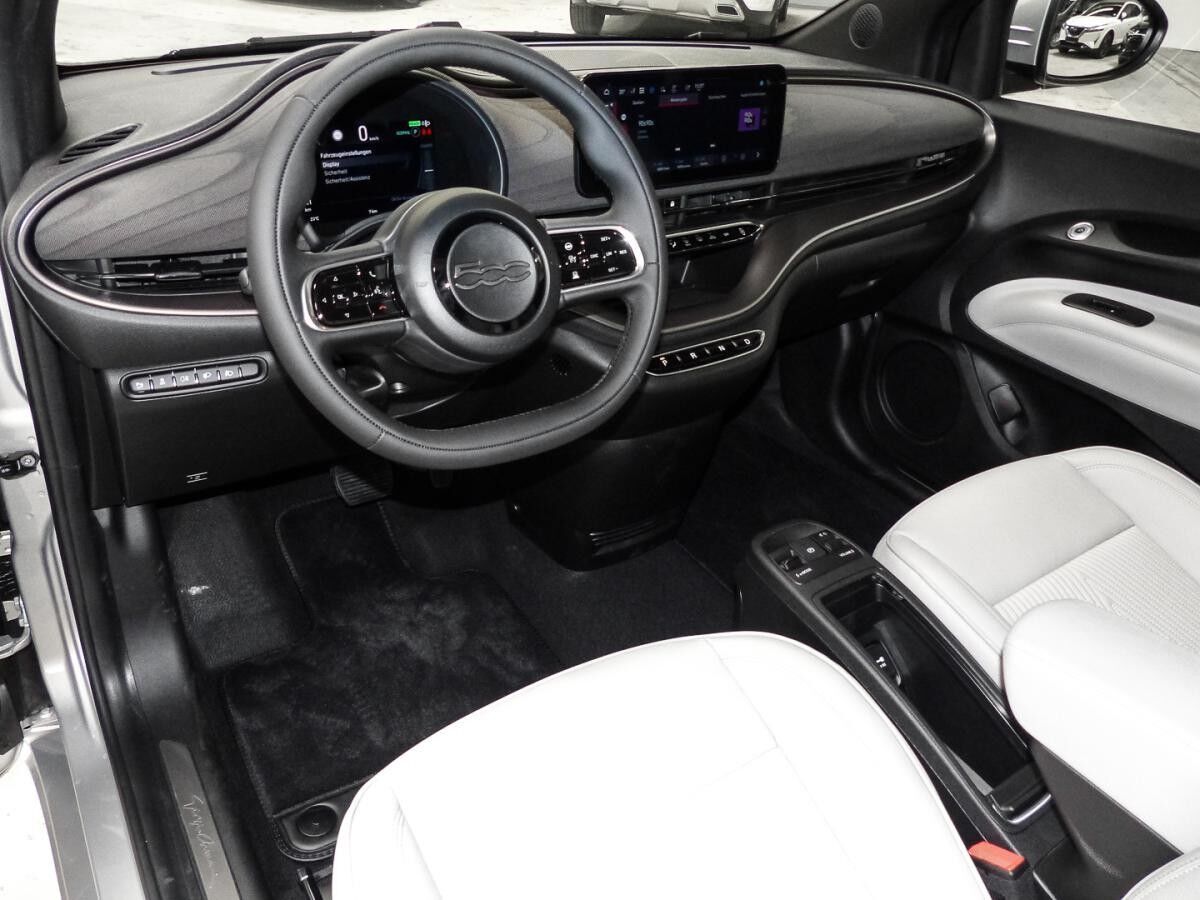 Fiat 500e 42 kWh GIORGIO ARMANI Collector's Edition