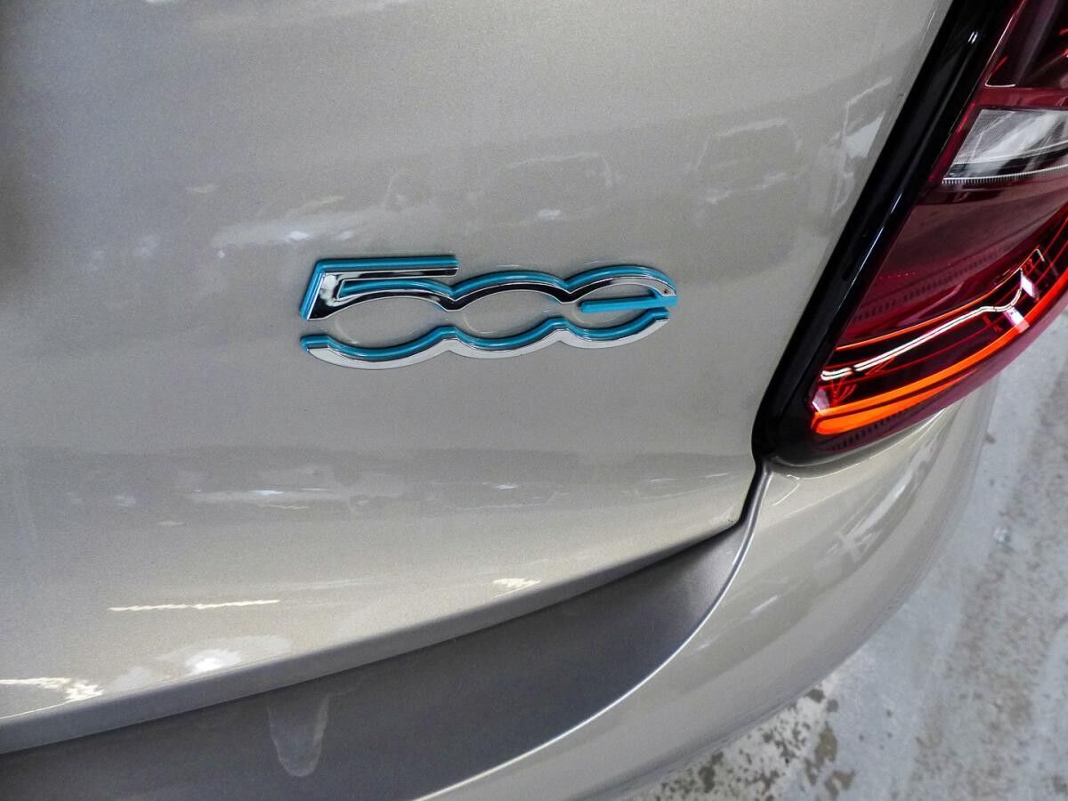 Fiat 500e 42 kWh GIORGIO ARMANI Collector's Edition