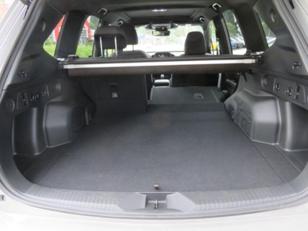 Subaru Forester 2.0ie Lineartronic Exclusive Panorama Navi Dyn. Kurvenlicht e-Sitze SD SHZ