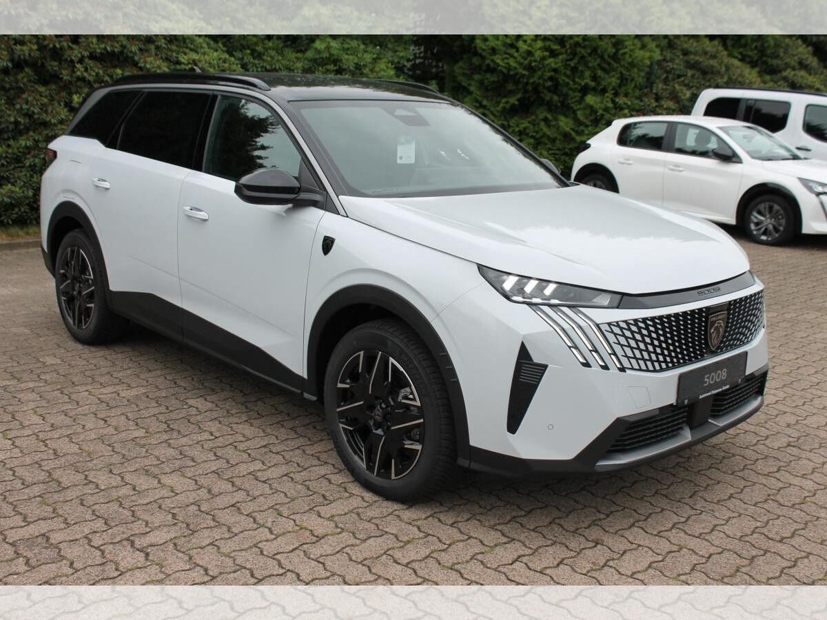 Peugeot 5008 GT Hybrid 145 e-DSC6