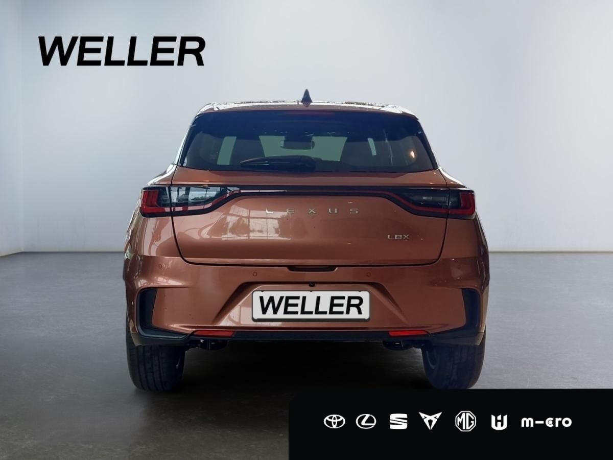 Lexus LBX inkl. Komfort Paket & Sonderlackierung | sofort verfügbar in Leipzig Lexus LBX inkl. Komfort Paket & Sonderlackierung | sofort verfügbar in Leipzig