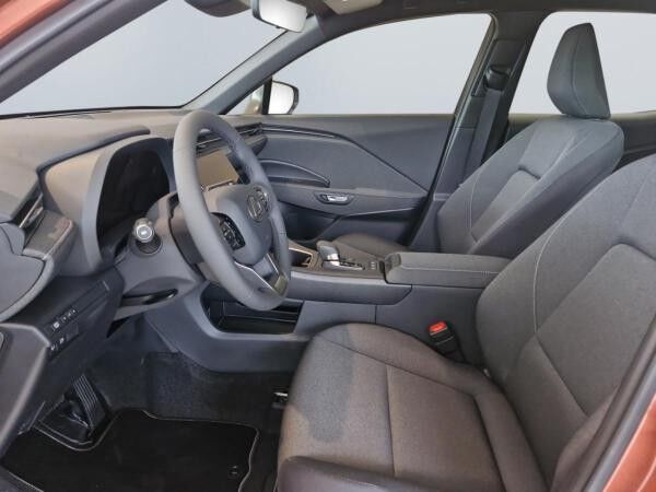 Lexus LBX inkl. Komfort Paket & Sonderlackierung | sofort verfügbar in Leipzig