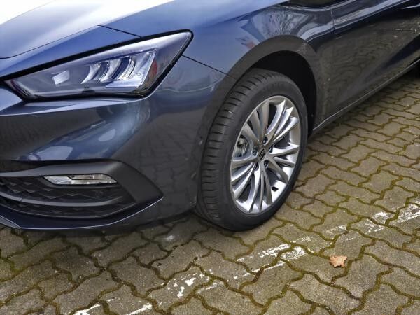 Seat Leon 1.5 eTSI Style Edition Navi LED