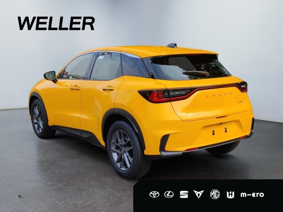 Lexus LBX inkl. Komfort Paket | sofort verfügbar in Leipzig Lexus LBX inkl. Komfort Paket | sofort verfügbar in Leipzig