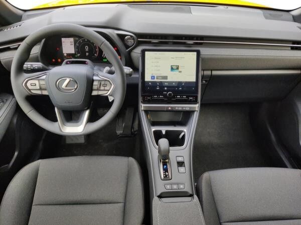 Lexus LBX inkl. Komfort Paket | sofort verfügbar in Leipzig