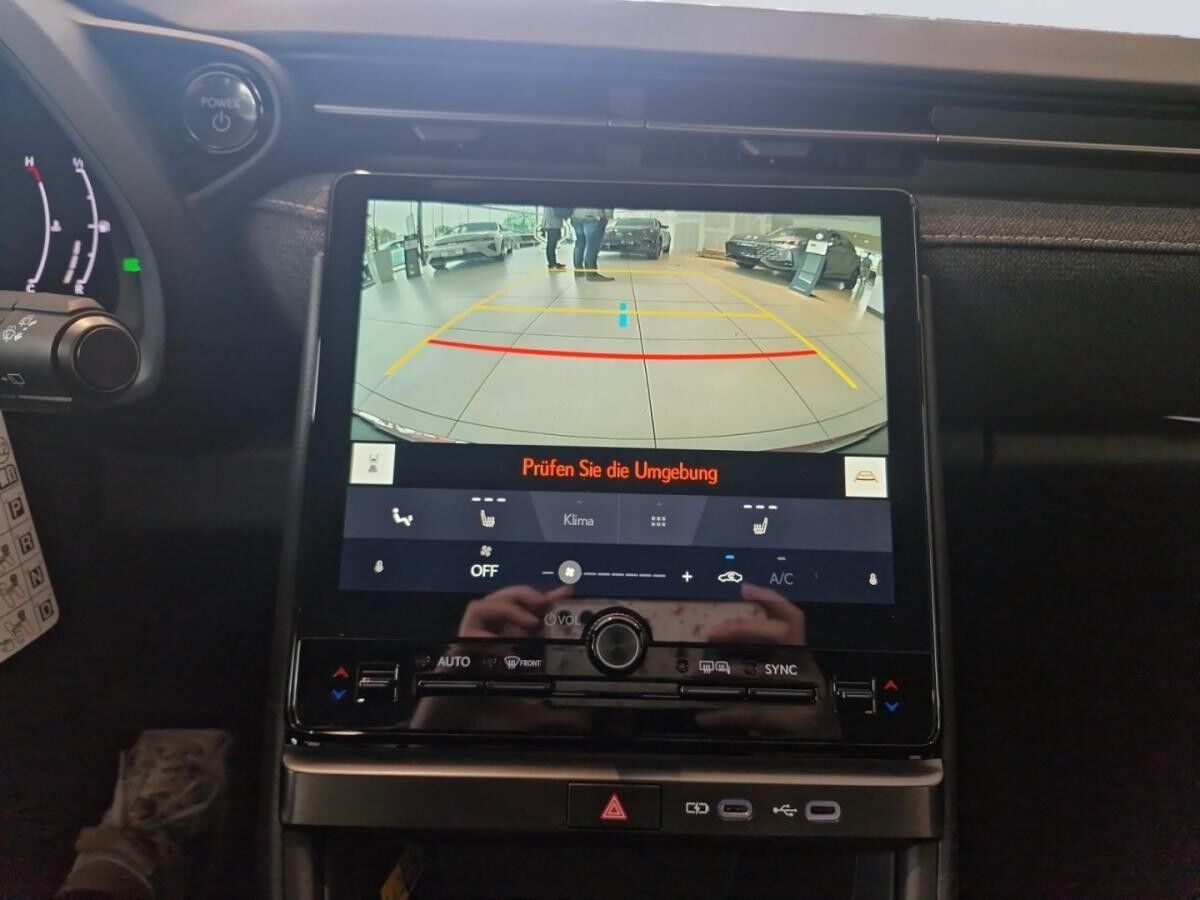 Lexus LBX inkl. Komfort Paket | sofort verfügbar in Leipzig Lexus LBX inkl. Komfort Paket | sofort verfügbar in Leipzig