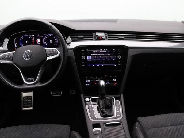 Volkswagen Passat Variant R-Line 2.0TDI 4M DSG/ Matrix, AHK