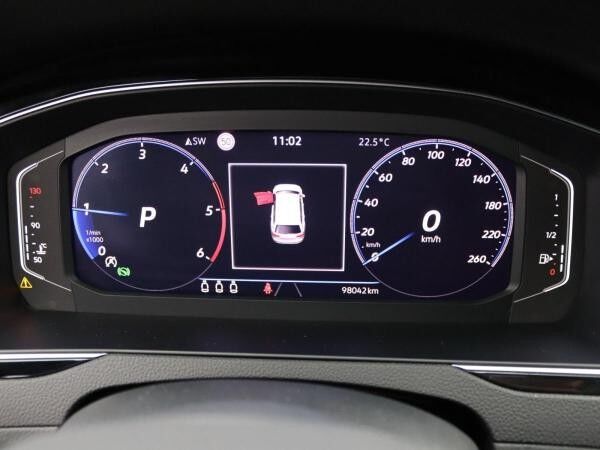 Volkswagen Passat Variant R-Line 2.0TDI 4M DSG/ Matrix, AHK