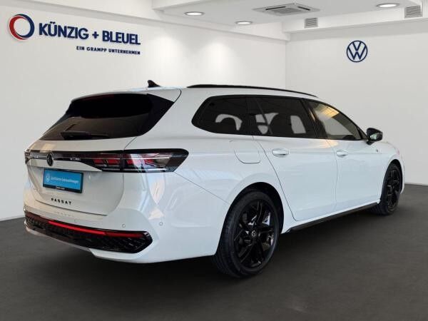 Volkswagen Passat Variant 2.0 TDI R-Line 4M*NAV*360°Kam*AHK*MATRIX*