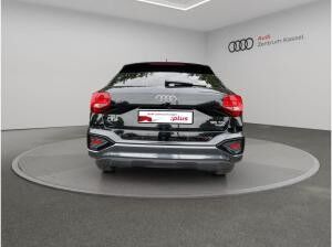 Audi Q2 35 TDI quattro LED Navi AHK Kamera