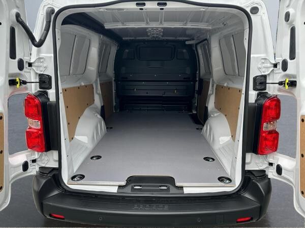 Toyota Proace 🔥🔥 75kWh Full-Electric L1 Meister 🔥🔥