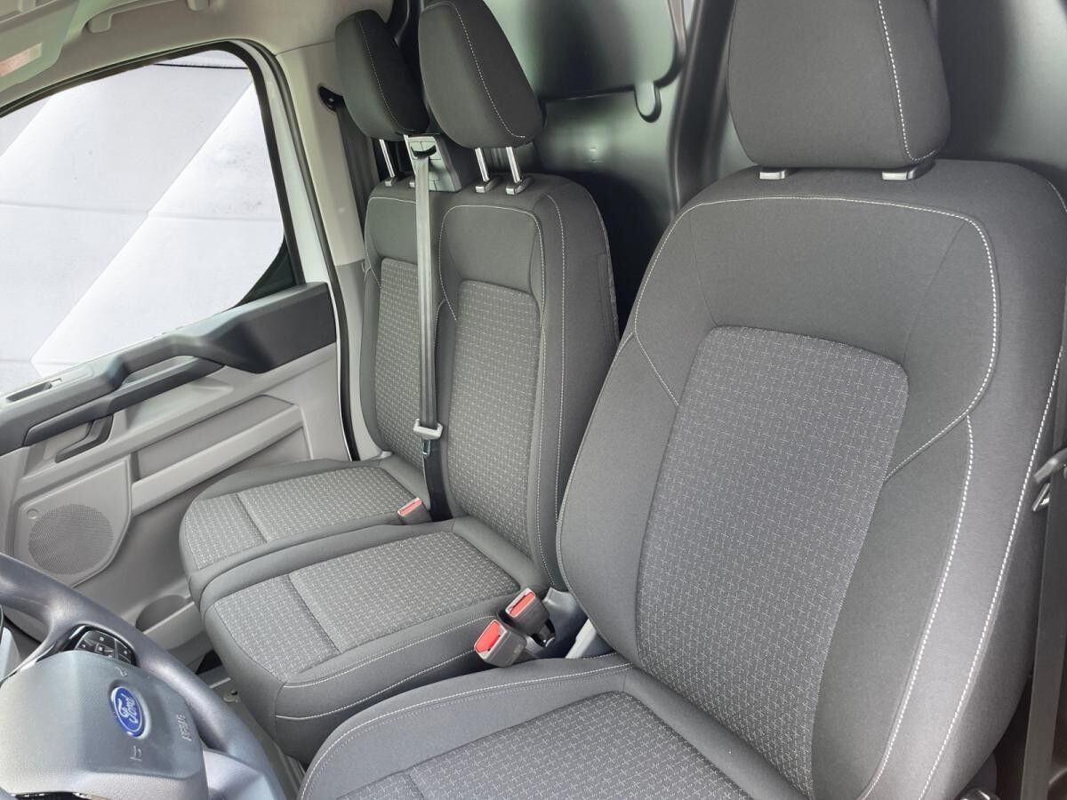 Ford Transit Custom ⚡️🔥 Ford Transit Custom PHEV 233 PS🔋 – Blitzangebot! 🔥⚡️ Exclusive Sonderkonditionen 🚗⚡️